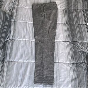 This is a checkered, Havana Patch 3-piece suit.